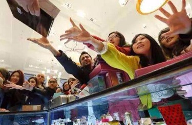 狂操小穴视频观看中国人依然爱赴日旅游 消费已由爆买转向网购